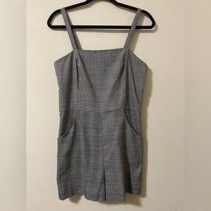 Forever 21‎ Houndstooth Romper - L